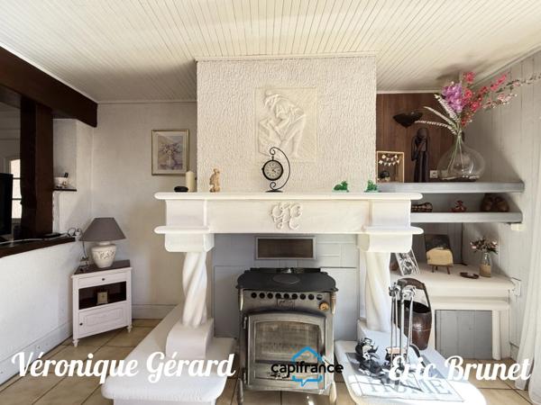 Maison de village en pierre de 126 M² plus un studio  de 37 M² pour une surface habitable totale d'environ 162 M²