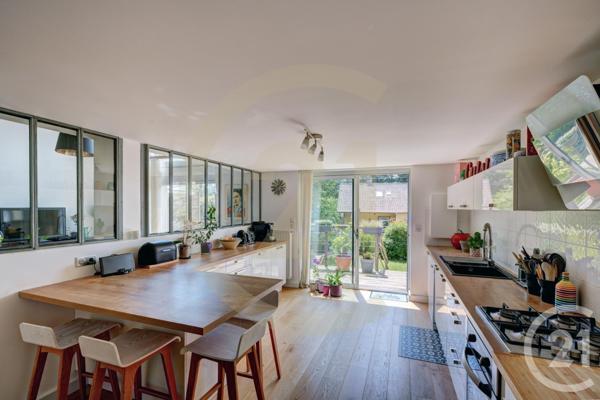 Appartement Duplex à vendre  6 pièces - 156,34 m2 ST CYR AU MONT D OR - 69