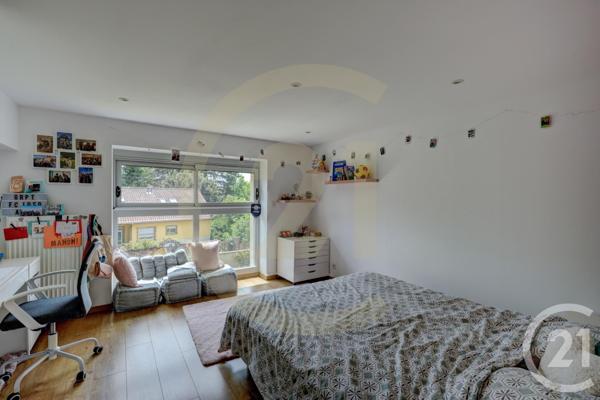 Appartement Duplex à vendre  6 pièces - 156,34 m2 ST CYR AU MONT D OR - 69