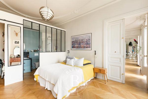 Paris 9ème, Appartement 4 Chambres -  182 m² à vendre