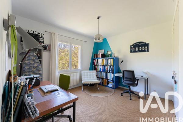 Maison à vendre 10 pièces 250 m² Aix-en-Provence