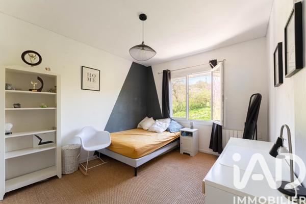 Maison à vendre 10 pièces 250 m² Aix-en-Provence