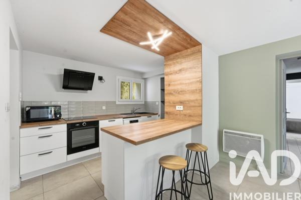 Maison à vendre 10 pièces 250 m² Aix-en-Provence