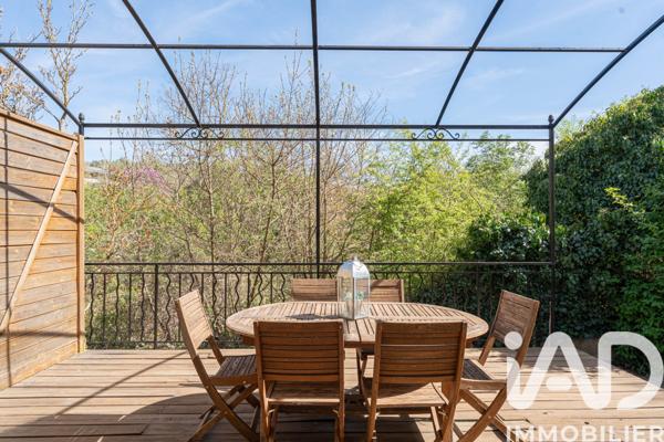 Maison à vendre 10 pièces 250 m² Aix-en-Provence