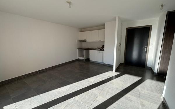 Appartement à louer    1 pièce •  Agde