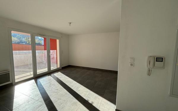 Appartement à louer    1 pièce •  Agde