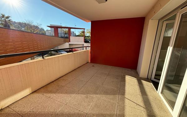 Appartement à louer    1 pièce •  Agde