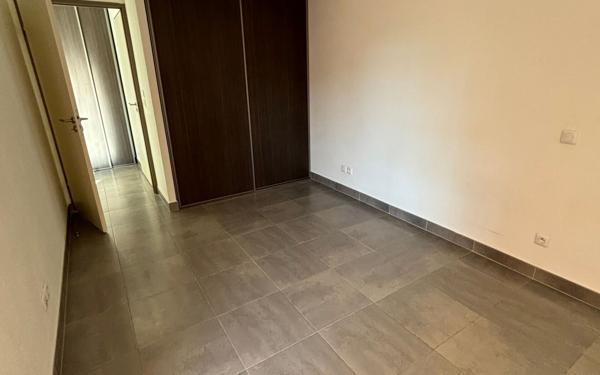 Appartement à louer    1 pièce •  Agde