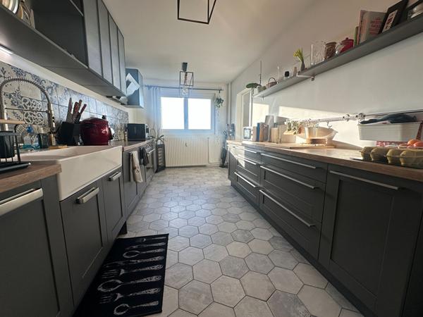Appartement 4 pièces 86.86 m2