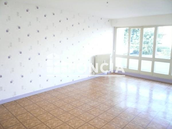 Location Appartement 2 pièces 62.21 m² - 11 RUE SERGENT LE MEE Saint Brieuc 22000