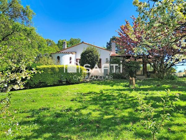 Maison spacieuse dans son écrin de verdure