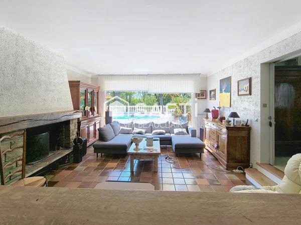 Maison spacieuse dans son écrin de verdure