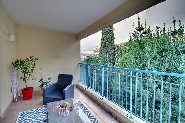 A VENDRE - Appartement Draguignan 3 pièces 64 m2 avec TERRASSE, GARAGE ET PARKING
