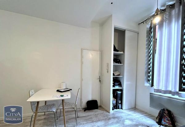 Appartement à louer 1 pièce 22.94m² Montauban (82000)