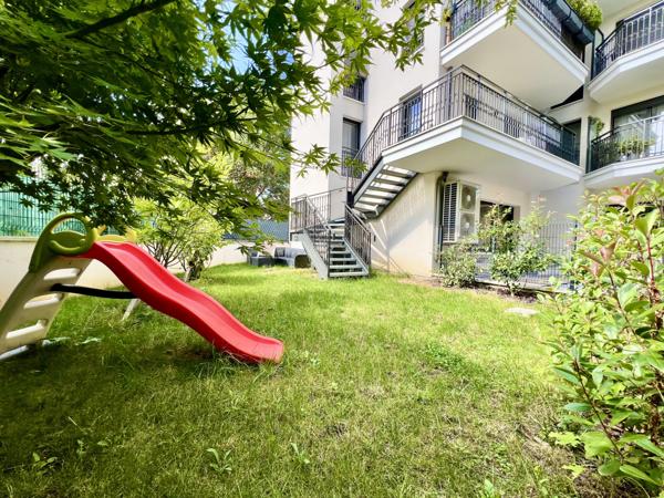 Clamart (92140) Appartement de 61m2 avec balcon et jardin au calme