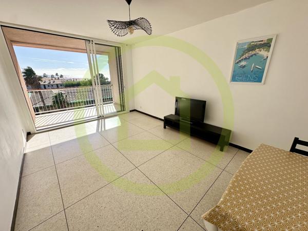 Appartement à SAINT MANDRIER SUR MER (83430)