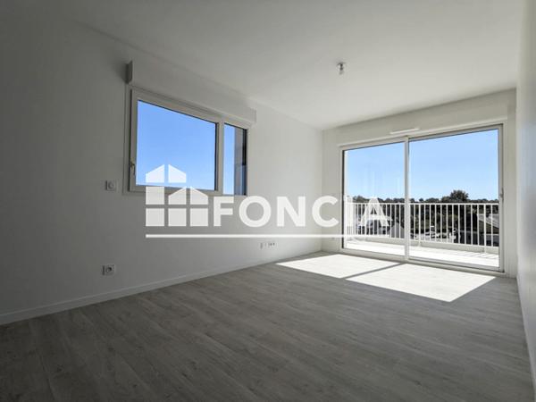 Location Appartement 4 pièces 84.41 m² - Laval 53000