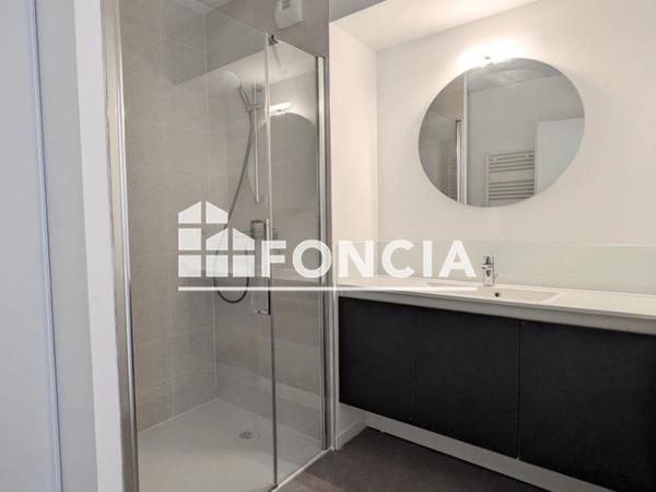 Location Appartement 4 pièces 84.41 m² - Laval 53000