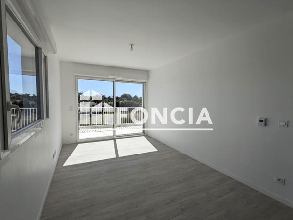 Location Appartement 4 pièces 84.41 m² - Laval 53000
