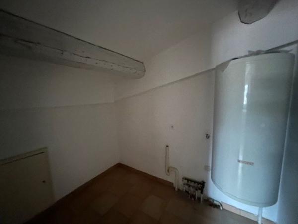 A LOUER SPACIEUX 3PIECES RENOVE AU COEUR DE PLASCASSIER