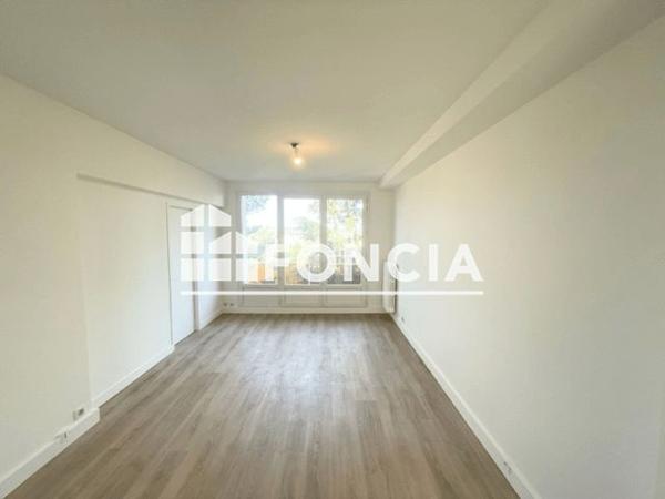 Location Appartement 4 pièces 71.3 m² - 14 RUE MARCEL SEMBAT Saint-etienne 42100