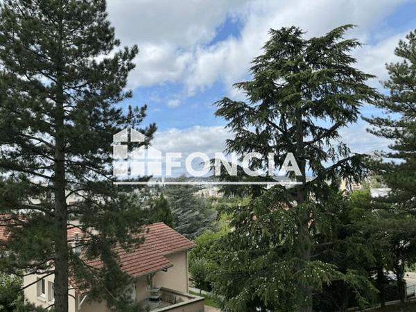 Location Appartement 4 pièces 71.3 m² - 14 RUE MARCEL SEMBAT Saint-etienne 42100
