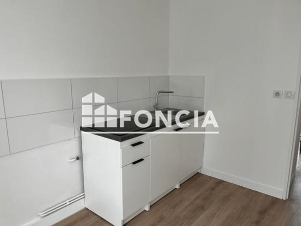 Location Appartement 4 pièces 71.3 m² - 14 RUE MARCEL SEMBAT Saint-etienne 42100