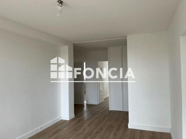 Location Appartement 4 pièces 71.3 m² - 14 RUE MARCEL SEMBAT Saint-etienne 42100