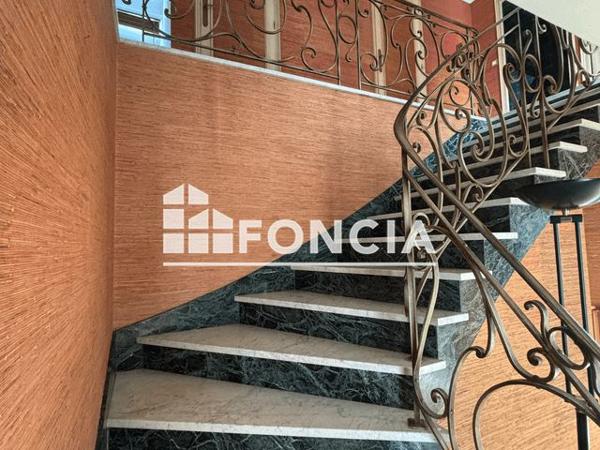 À vendre Maison 8 pièces 229 m² - Niort 79000