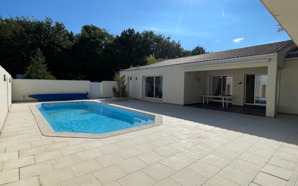 Maison à vendre    5 pièces •  Dolus-d'Oléron