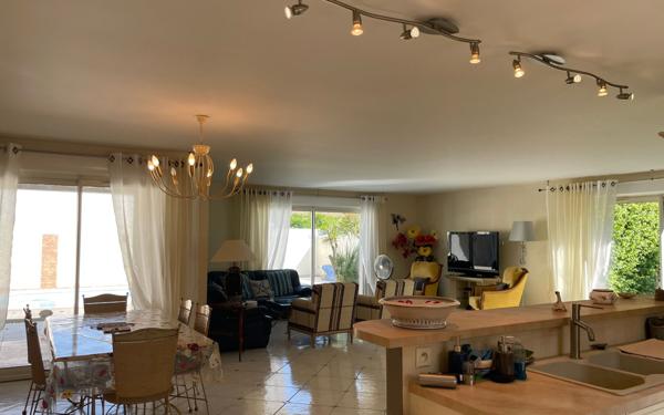 Maison à vendre    5 pièces •  Dolus-d'Oléron