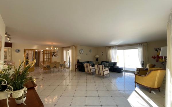 Maison à vendre    5 pièces •  Dolus-d'Oléron