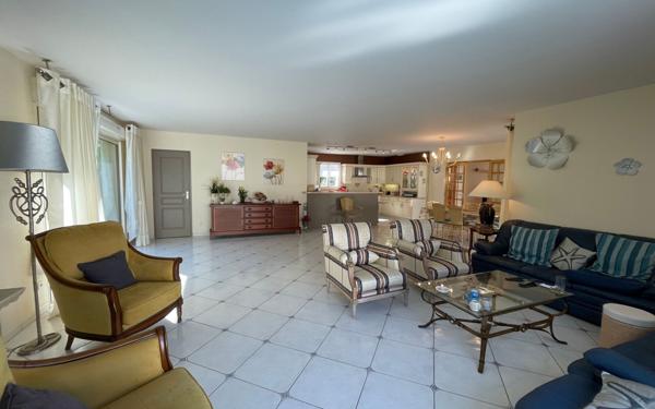 Maison à vendre    5 pièces •  Dolus-d'Oléron