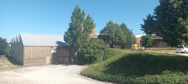 Dépôt de 547 m² modulables