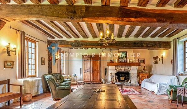 Maison de village 5 pièce(s) 4 chambre(s) 390 m²