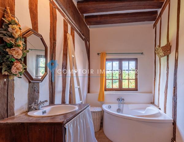 Maison de village 5 pièce(s) 4 chambre(s) 390 m²