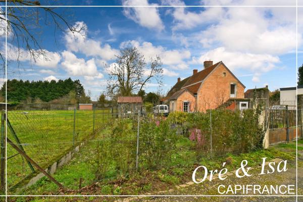 Maison de bourg avec jardin arboré NERONDES (18)