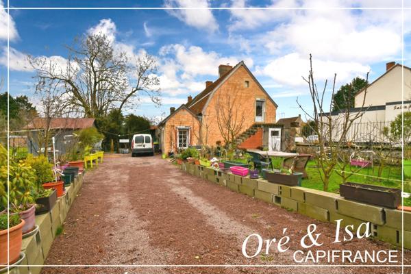 Maison de bourg avec jardin arboré NERONDES (18)