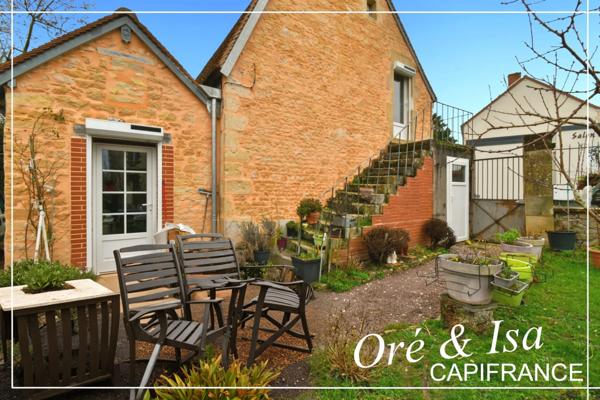 Maison de bourg avec jardin arboré NERONDES (18)