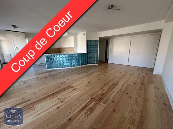 Appartement à louer 2 pièces 65.96m²