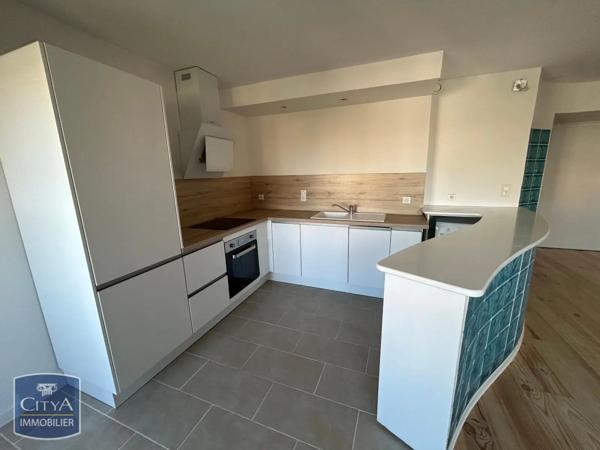 Appartement à louer 2 pièces 65.96m²