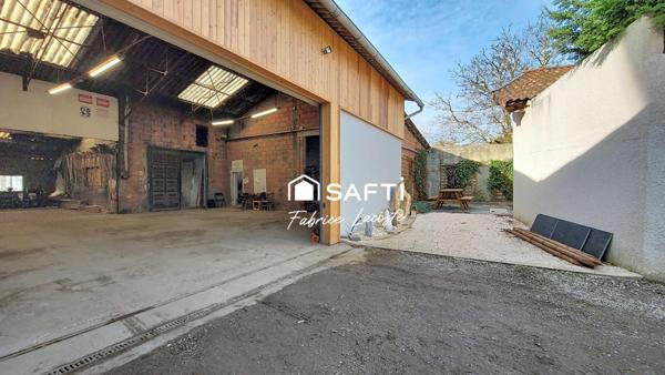 Entrepôt/Atelier/Bâtiment industriel - 378 m²