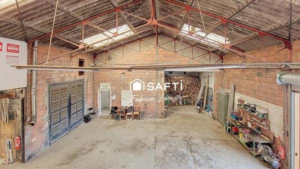Entrepôt/Atelier/Bâtiment industriel - 378 m²
