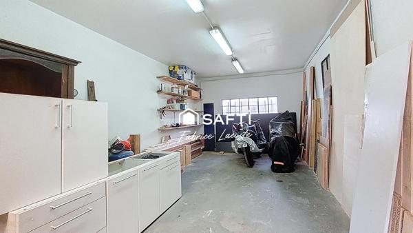 Entrepôt/Atelier/Bâtiment industriel - 378 m²