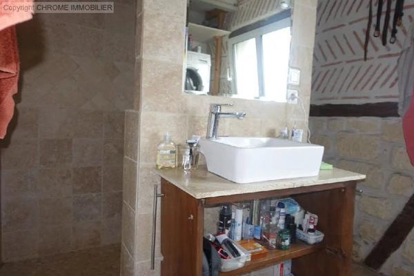 Vente                                                      Maison
                        
                     6 pièces                      142 m2                     à Casteljaloux