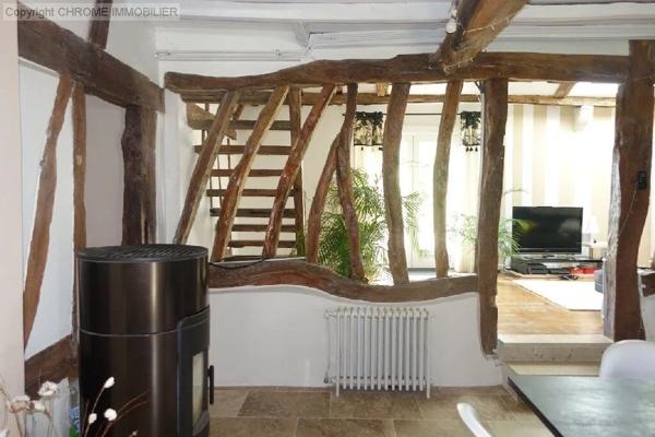 Vente                                                      Maison
                        
                     6 pièces                      142 m2                     à Casteljaloux