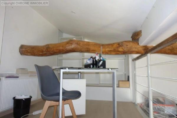 Vente                                                      Maison
                        
                     6 pièces                      142 m2                     à Casteljaloux