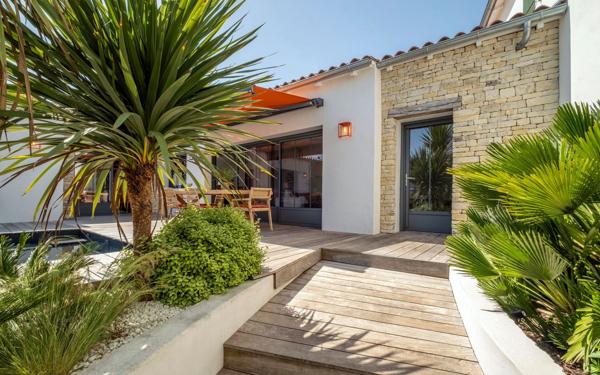 Maison à vendre    7 pièces •  Rivedoux-Plage