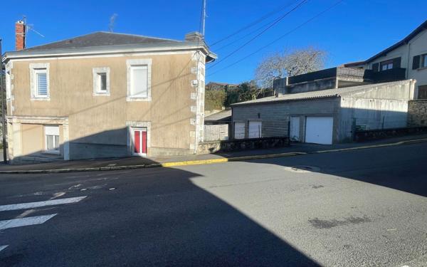 Immeuble à vendre    10 pièces • 207 m2 Saint-Junien