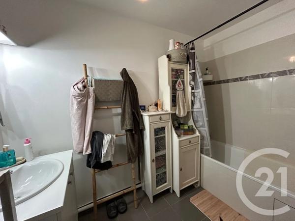 Appartement F3 à vendre  3 pièces - 62 m 2   EVREUX  - 27